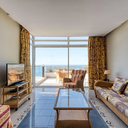 Aparthotel Club Jardin 4*